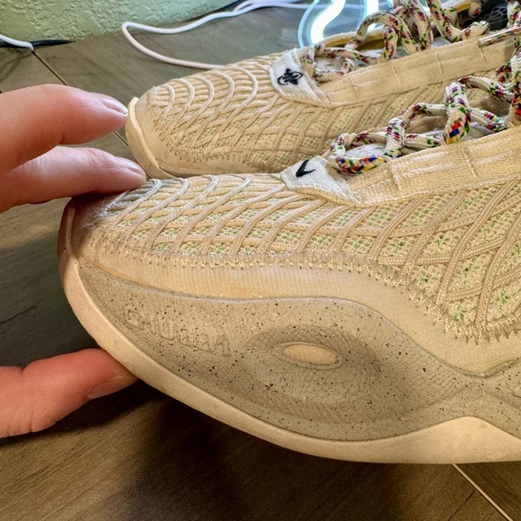 Nike Mens Cosmic Sneakers- like new - Picture 4 of 11